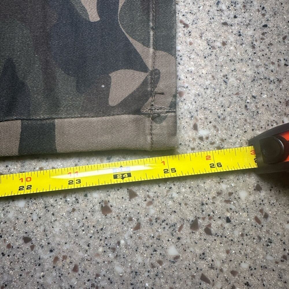 Altar’d State Size 27 Camo Jeans Skinny Leg - Picture 6 of 8